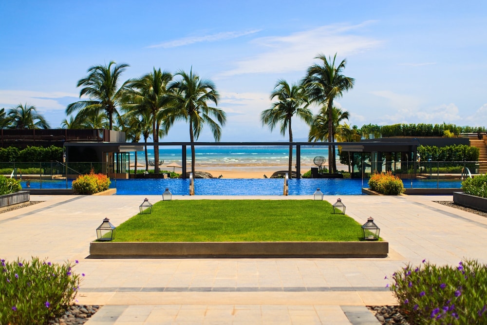 Phuket Marriott Resort and Spa, Nai Yang Beach — Swimming pool in Sa Khu, Phuket Province