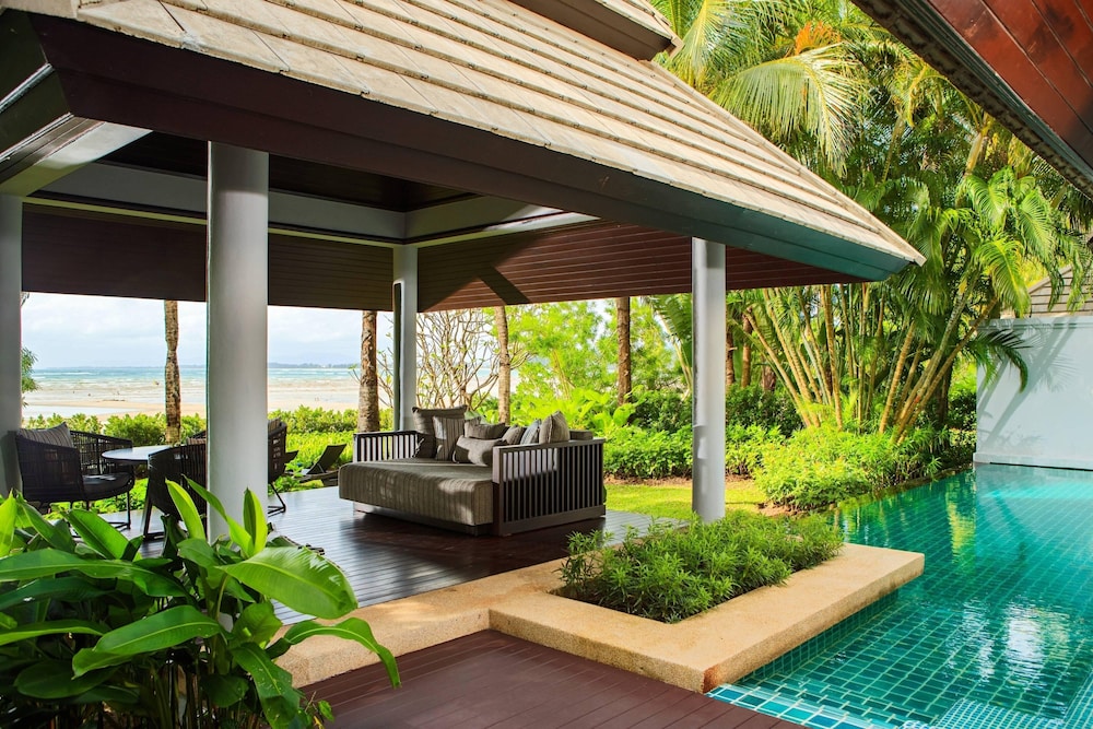 Phuket Marriott Resort and Spa, Nai Yang Beach — Swimming pool in Sa Khu, Phuket Province