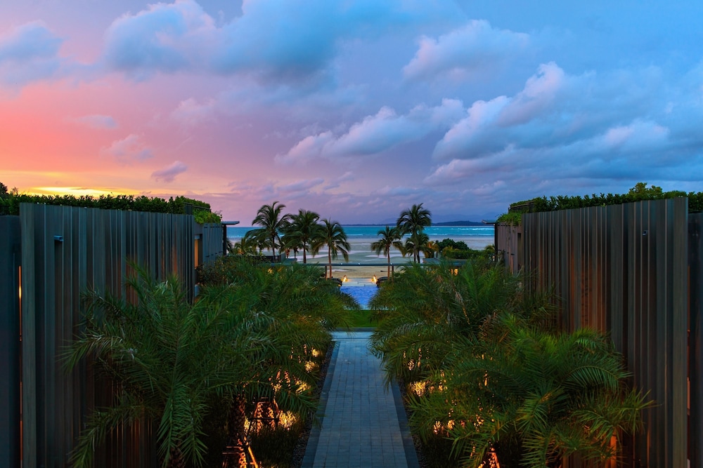 Phuket Marriott Resort and Spa, Nai Yang Beach — Beach in Sa Khu, Phuket Province