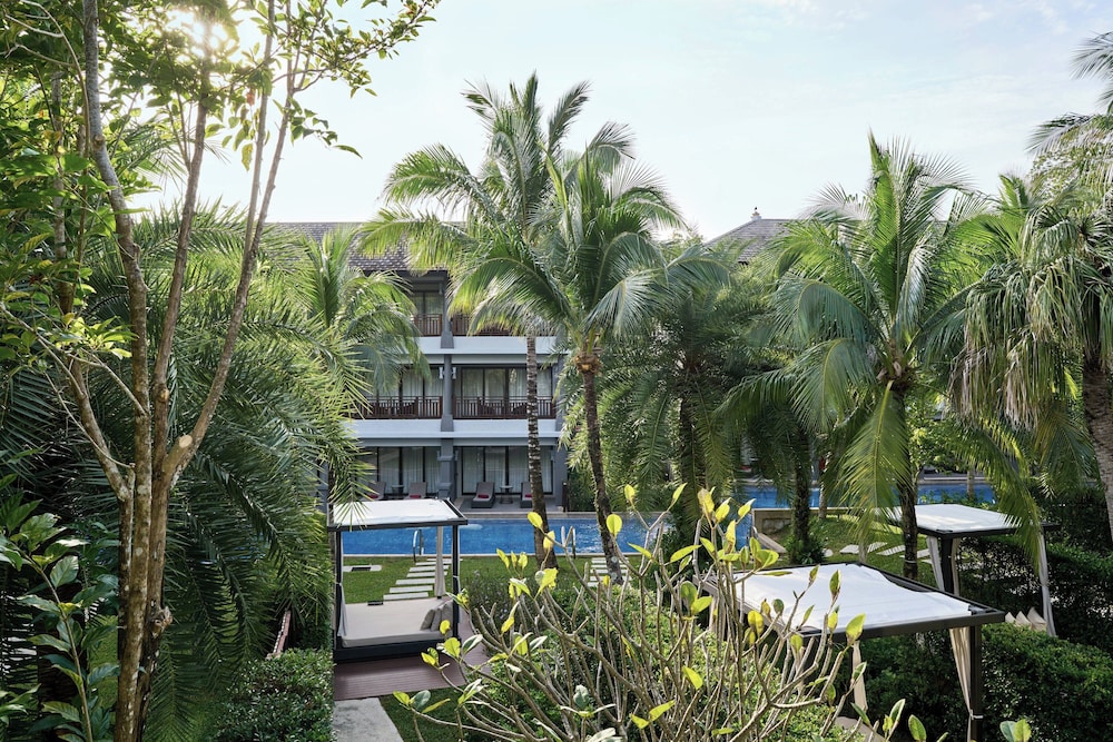Phuket Marriott Resort and Spa, Nai Yang Beach — Hotel building in Sa Khu, Phuket Province