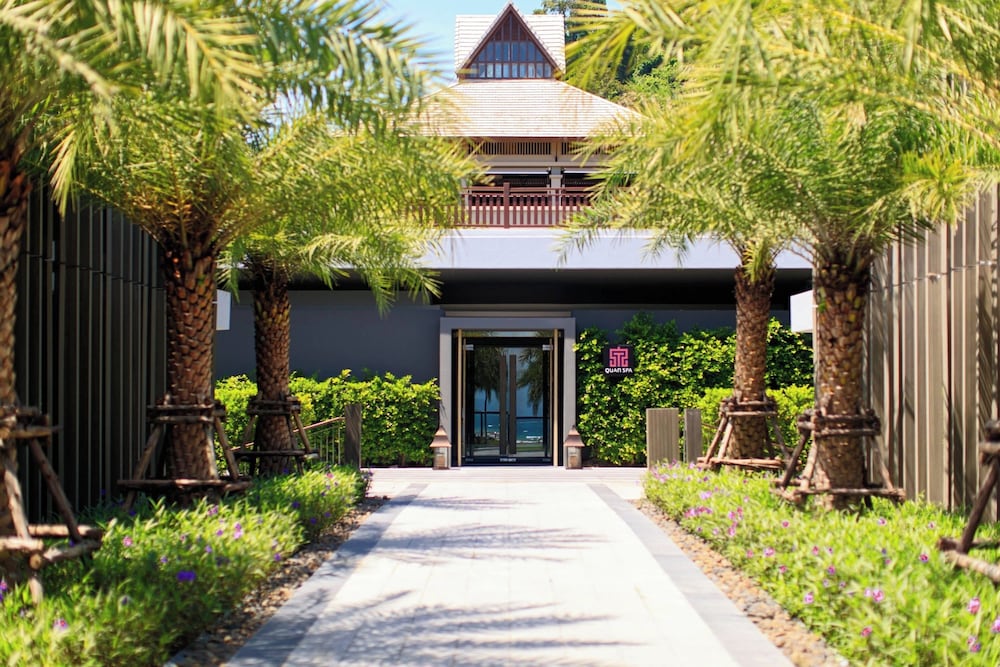Phuket Marriott Resort and Spa, Nai Yang Beach — Hotel building in Sa Khu, Phuket Province