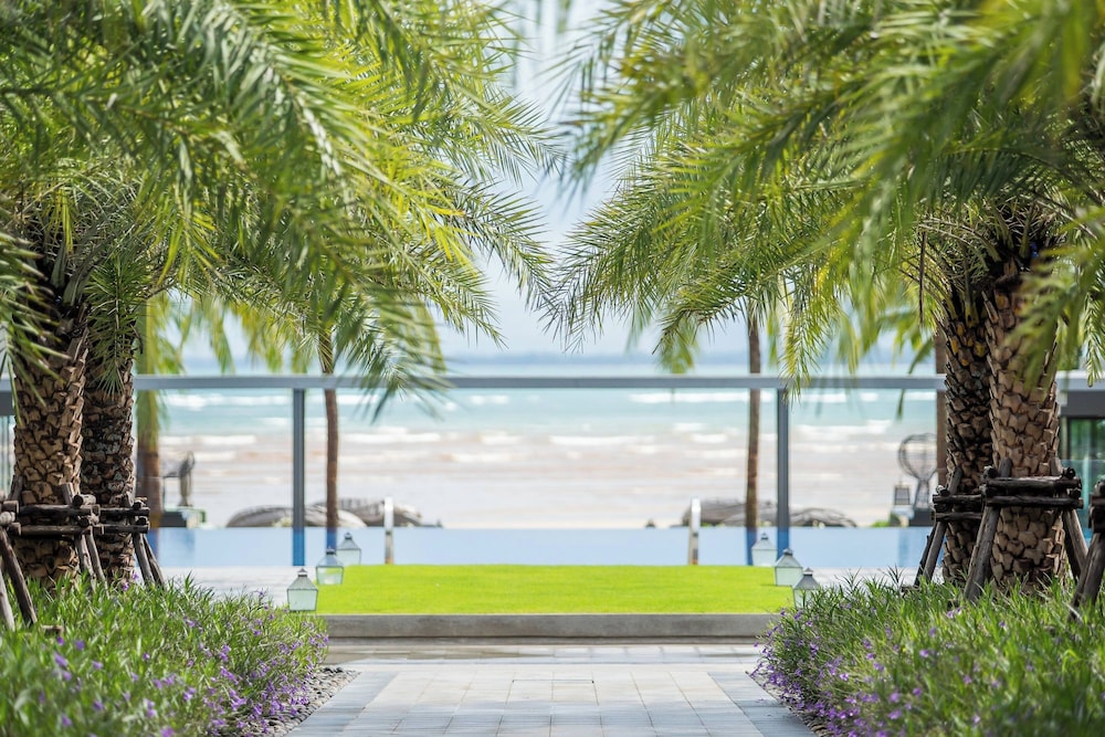 Phuket Marriott Resort and Spa, Nai Yang Beach — Beach in Sa Khu, Phuket Province