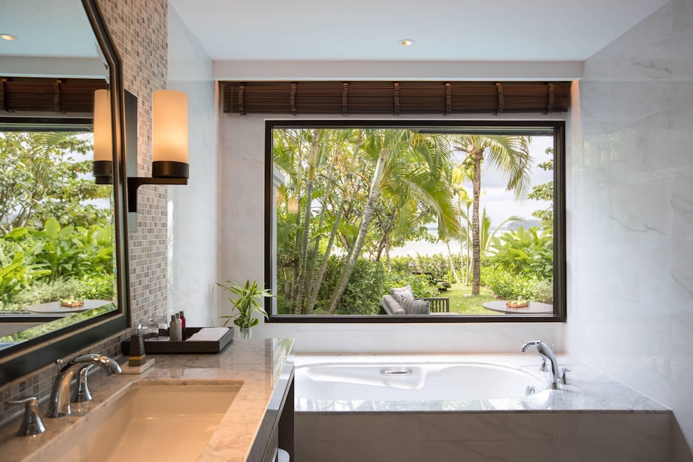 Phuket Marriott Resort and Spa, Nai Yang Beach — Hotel rooms in Sa Khu, Phuket Province