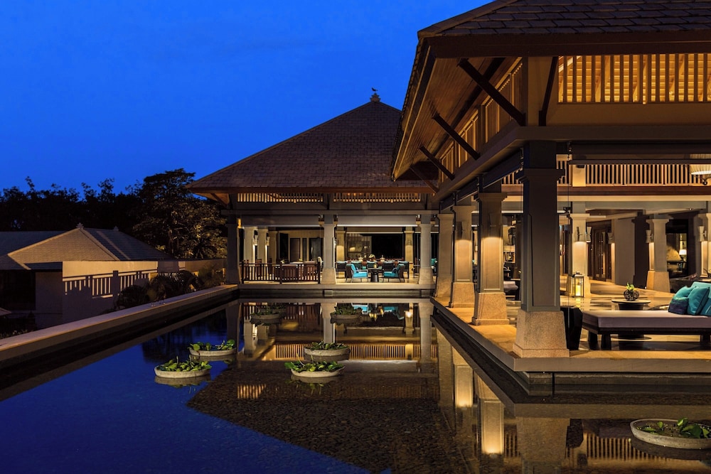 Phuket Marriott Resort and Spa, Nai Yang Beach — Hotel building in Sa Khu, Phuket Province