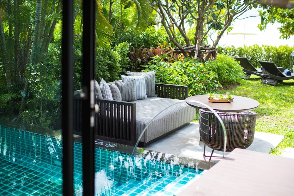 Phuket Marriott Resort and Spa, Nai Yang Beach — Swimming pool in Sa Khu, Phuket Province