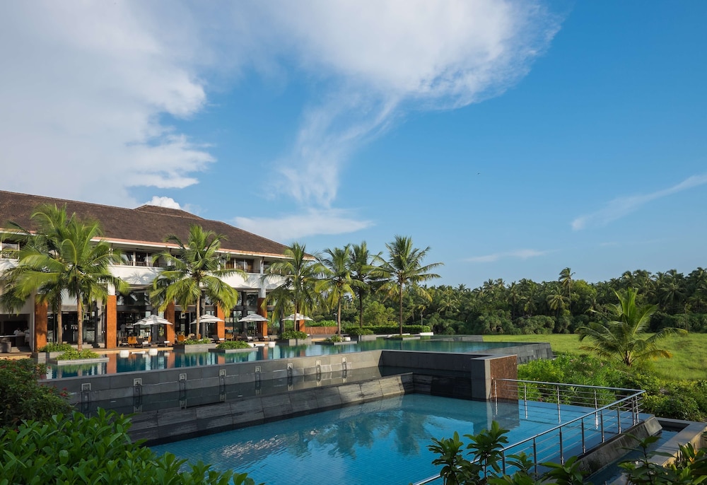 Alila Diwa Goa - A Hyatt Brand — Swimming pool in Betalbatim, Goa