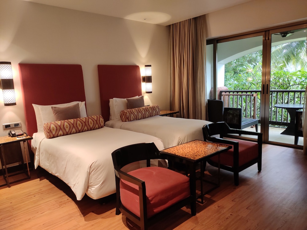 Alila Diwa Goa - A Hyatt Brand — Hotel rooms in Betalbatim, Goa