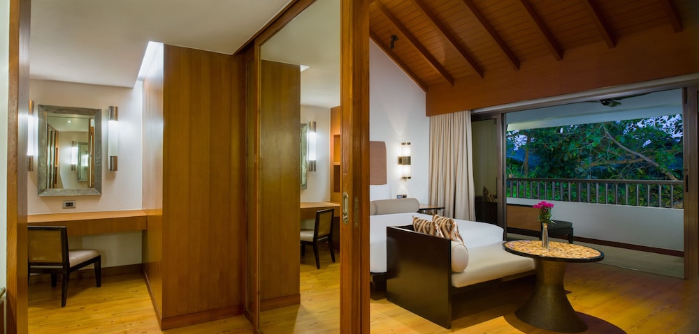 Alila Diwa Goa - A Hyatt Brand — Hotel rooms in Betalbatim, Goa