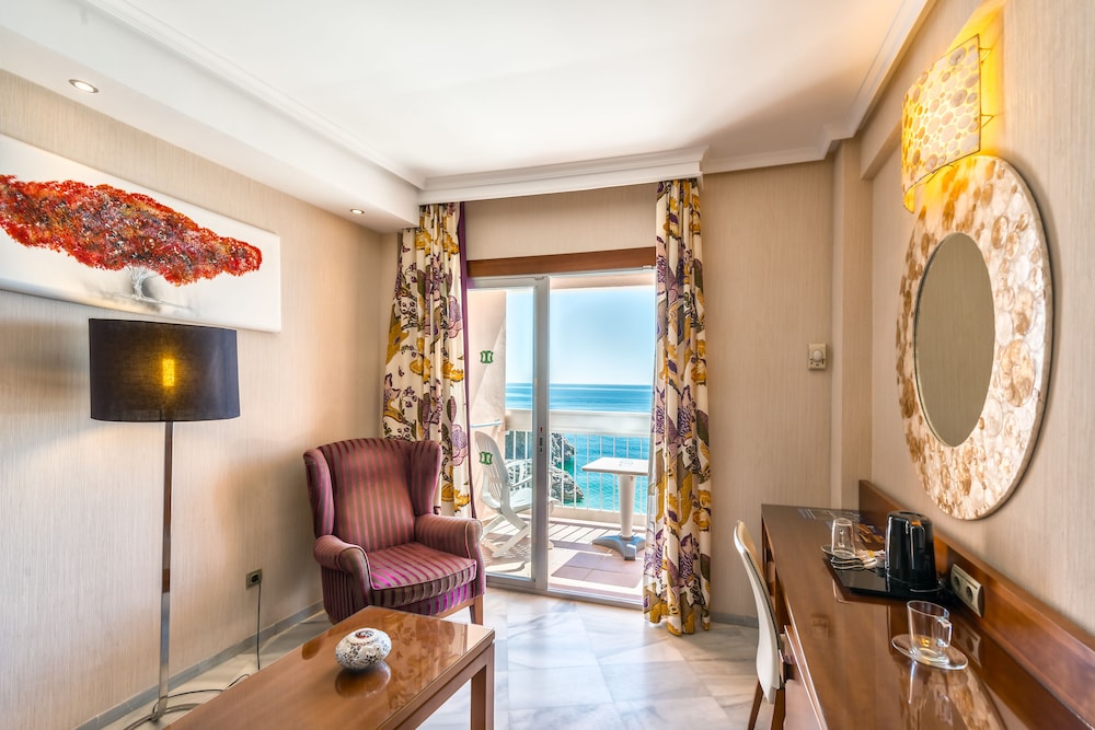 Hotel Balcón de Europa — Hotel rooms in Nerja, Andalusia