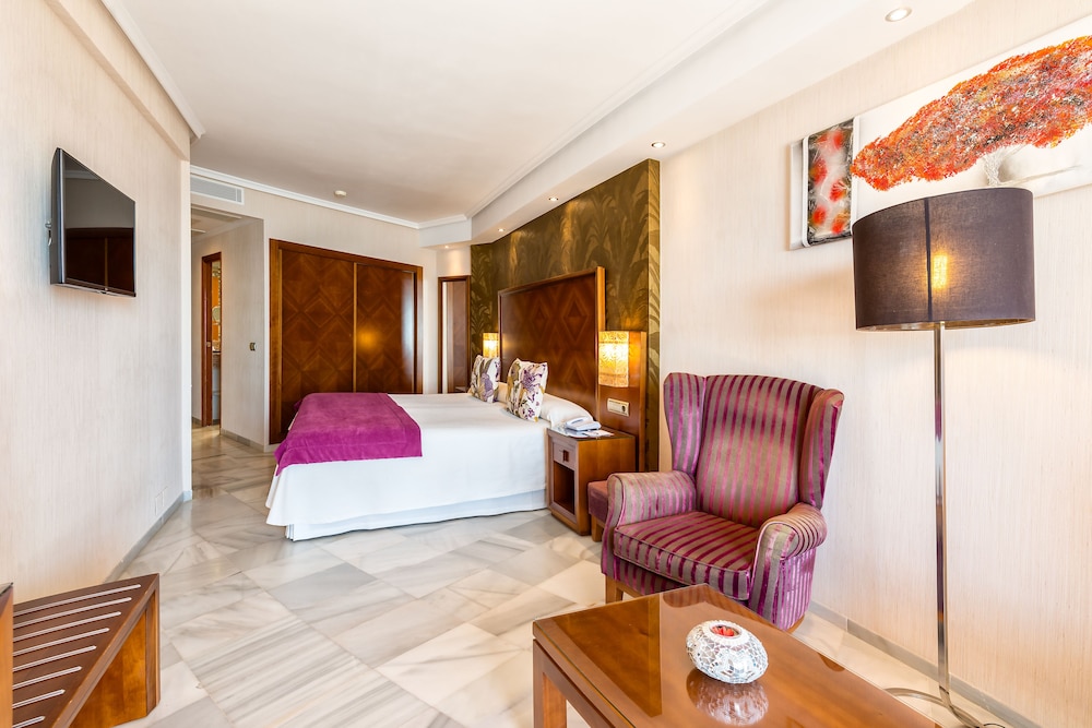 Hotel Balcón de Europa — Hotel rooms in Nerja, Andalusia