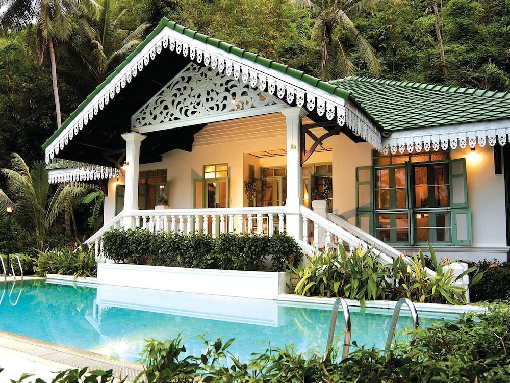 Cape Panwa Hotel — Hotel building in Ko Lon, Phuket Province