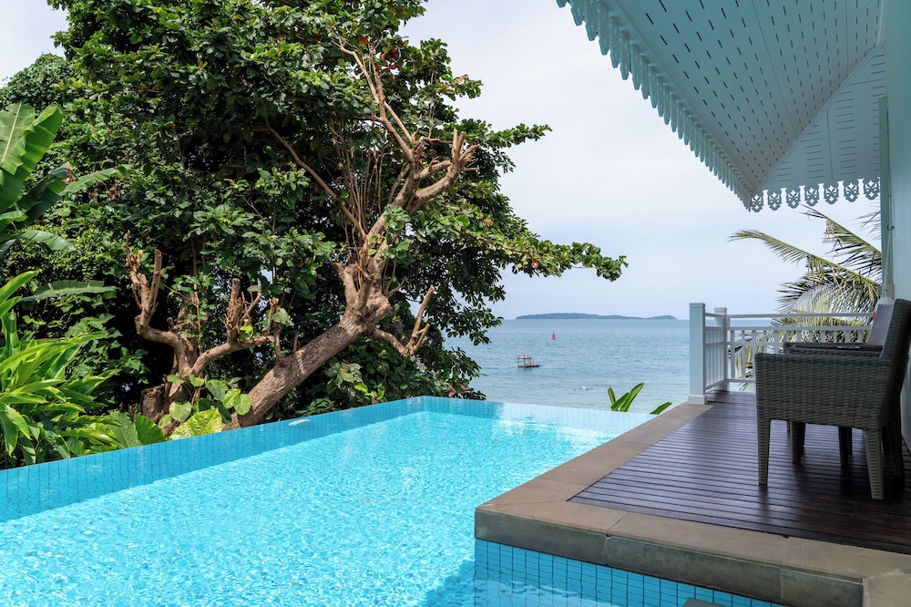Cape Panwa Hotel — Swimming pool in Ko Lon, Phuket Province
