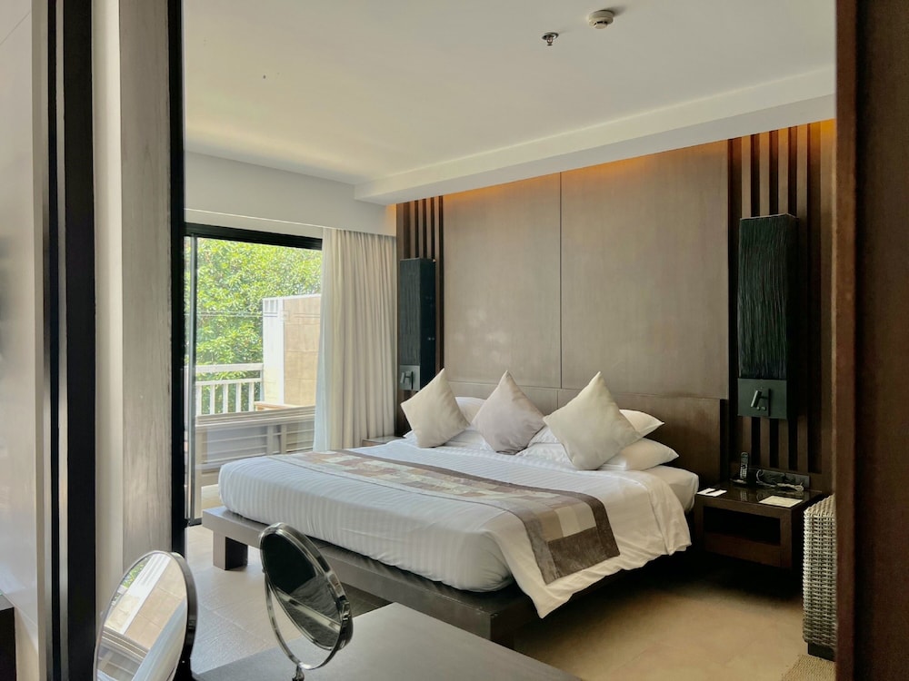 Cape Panwa Hotel — Hotel rooms in Ko Lon, Phuket Province