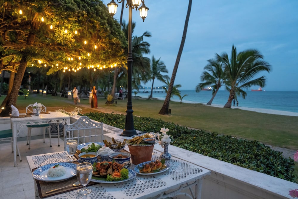 Cape Panwa Hotel — Restaurant & bars in Ko Lon, Phuket Province