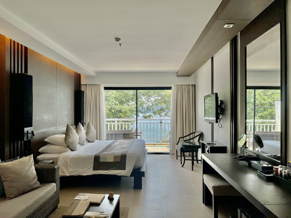 Cape Panwa Hotel — Hotel rooms in Ko Lon, Phuket Province