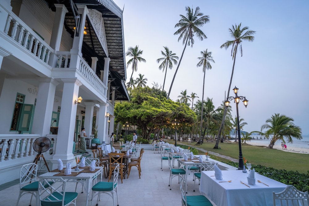 Cape Panwa Hotel — Restaurant & bars in Ko Lon, Phuket Province