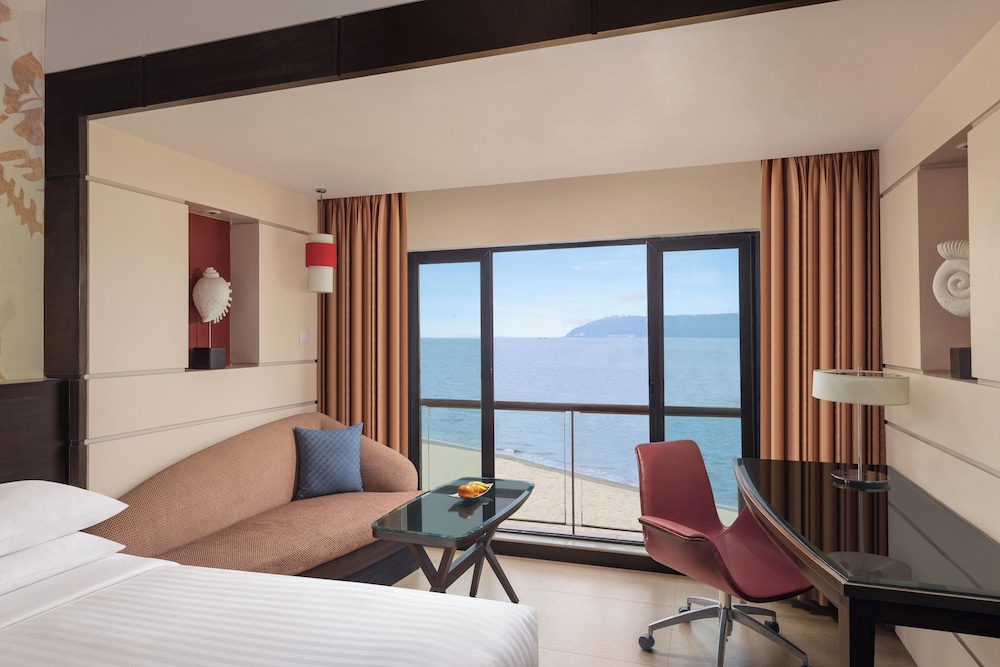 Goa Marriott Resort & Spa — Hotel rooms in Panaji, Goa