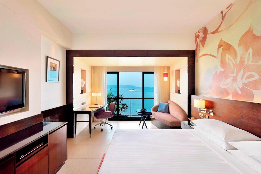 Goa Marriott Resort & Spa — Hotel rooms in Panaji, Goa