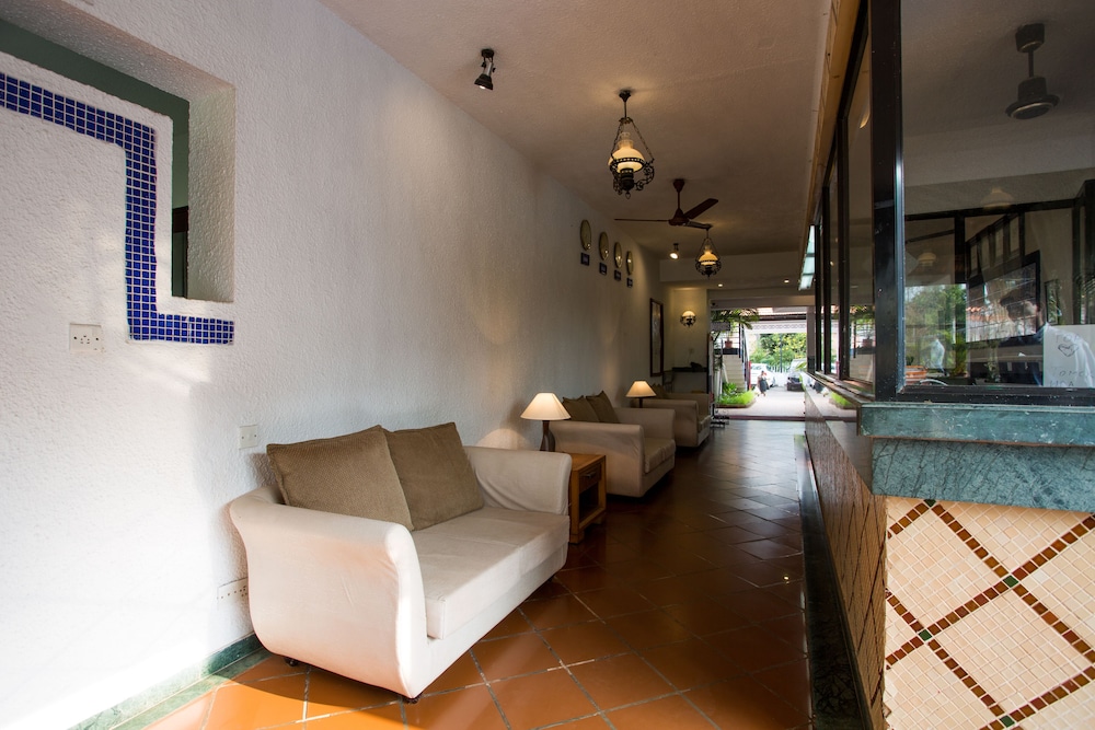 Resort Lagoa Azul — Hotel building in Arpora, Goa