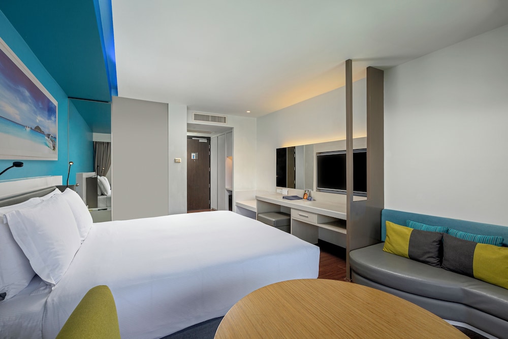 DoubleTree by Hilton Phuket Banthai Resort — Hotel rooms in Patong Beach, Phuket Province