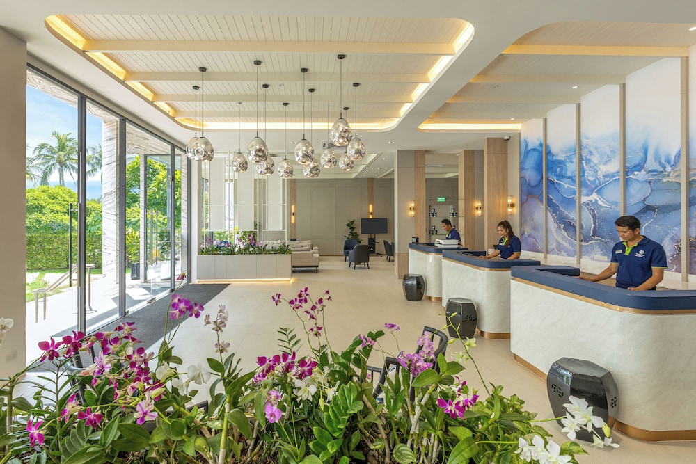DoubleTree by Hilton Phuket Banthai Resort — Hotel building in Patong Beach, Phuket Province