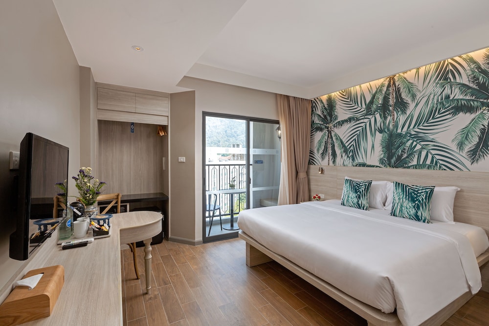 Sawaddi Patong Resort & Spa by Tolani — Hotel rooms in Patong Beach, Phuket Province
