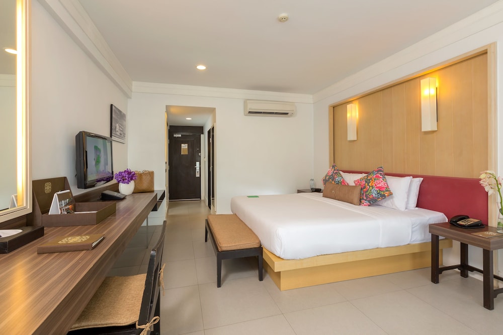 Sawaddi Patong Resort & Spa by Tolani — Hotel rooms in Patong Beach, Phuket Province
