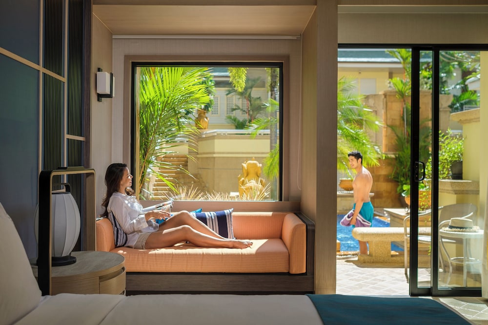 Holiday Inn Resort Phuket by IHG — Hotel rooms in Patong Beach, Phuket Province