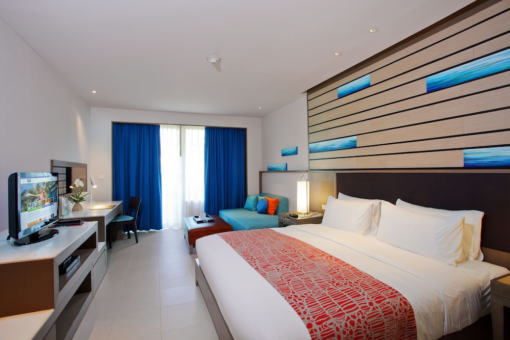 Holiday Inn Resort Phuket by IHG — Hotel rooms in Patong Beach, Phuket Province