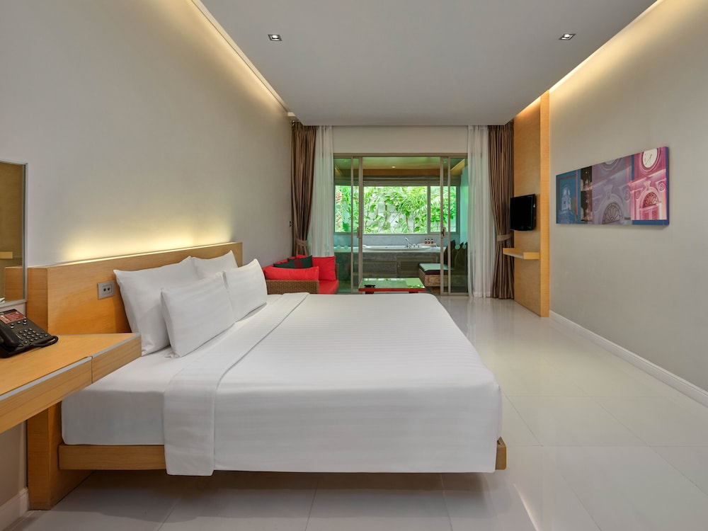 The Kee Resort & Spa — Hotel rooms in Patong Beach, Phuket Province