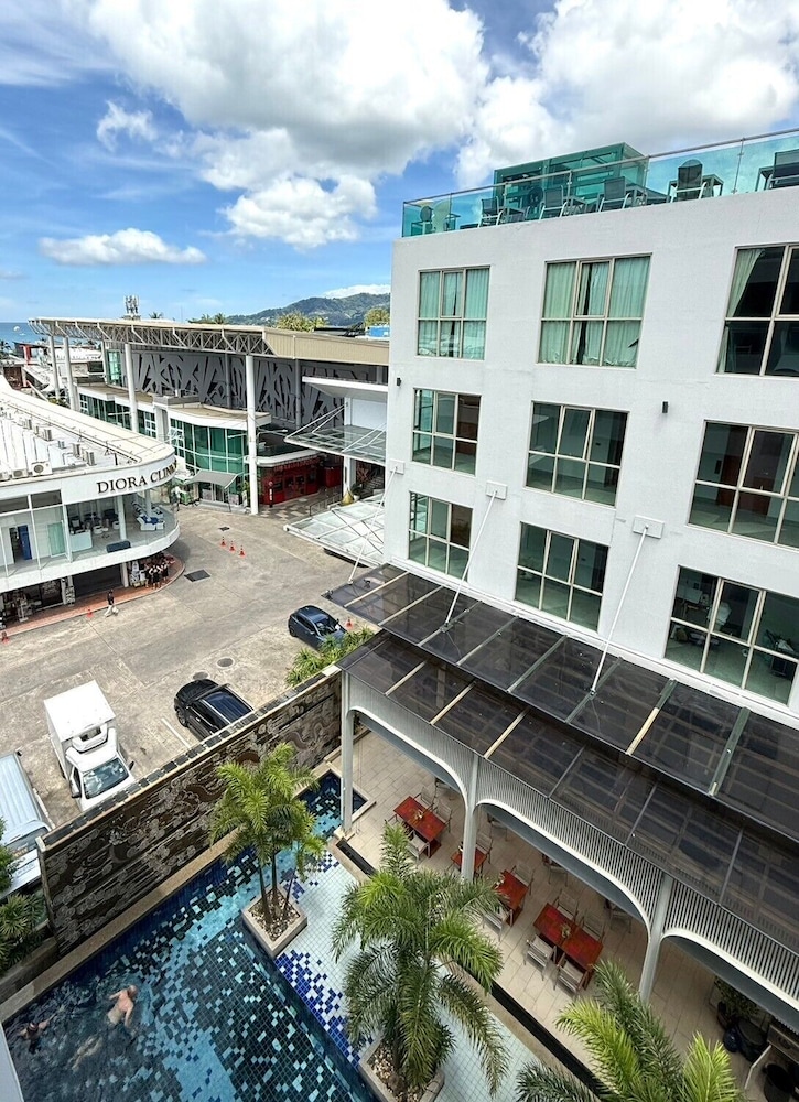 The Kee Resort & Spa — Hotel building in Patong Beach, Phuket Province