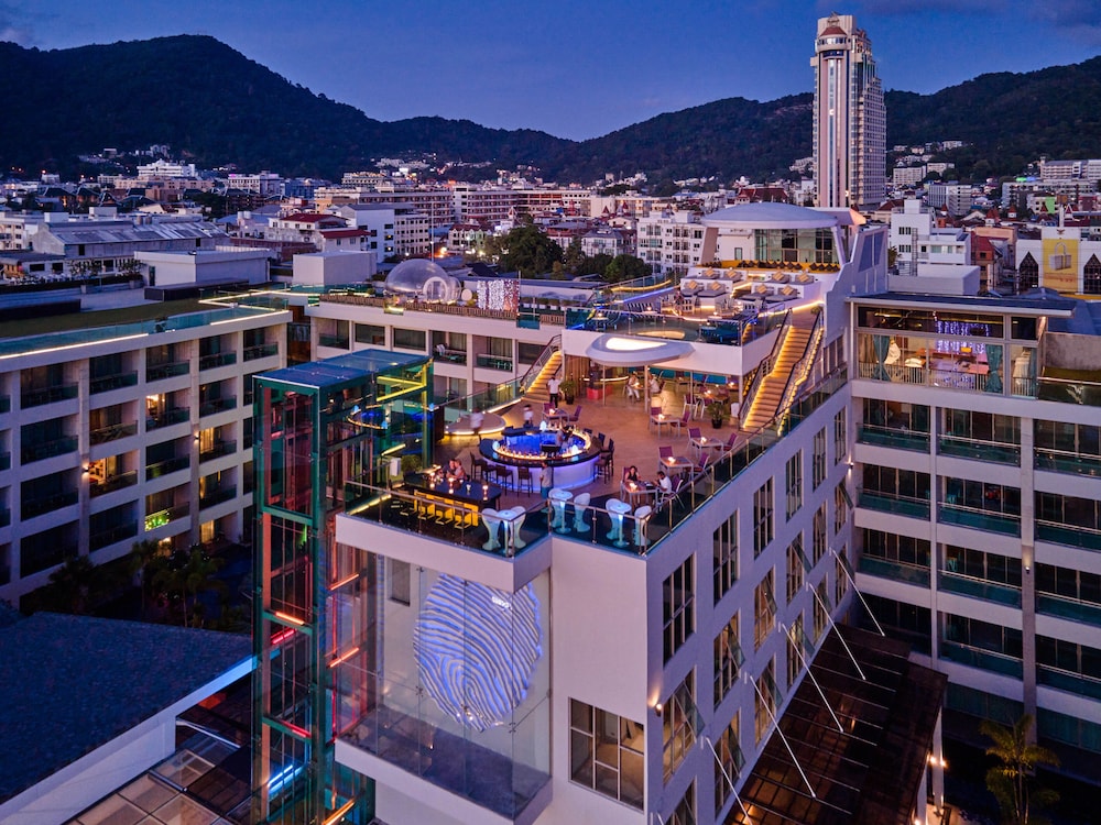 The Kee Resort & Spa — Hotel building in Patong Beach, Phuket Province
