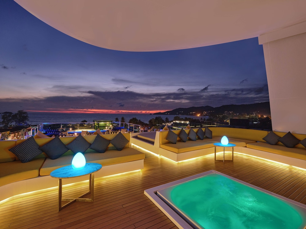 The Kee Resort & Spa — Restaurant & bars in Patong Beach, Phuket Province