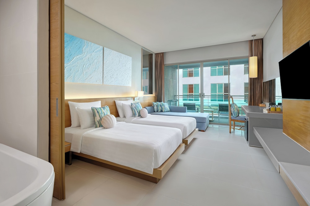 The Kee Resort & Spa — Hotel rooms in Patong Beach, Phuket Province