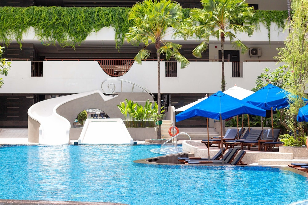 Deevana Plaza Phuket — Swimming pool in Patong Beach, Phuket Province