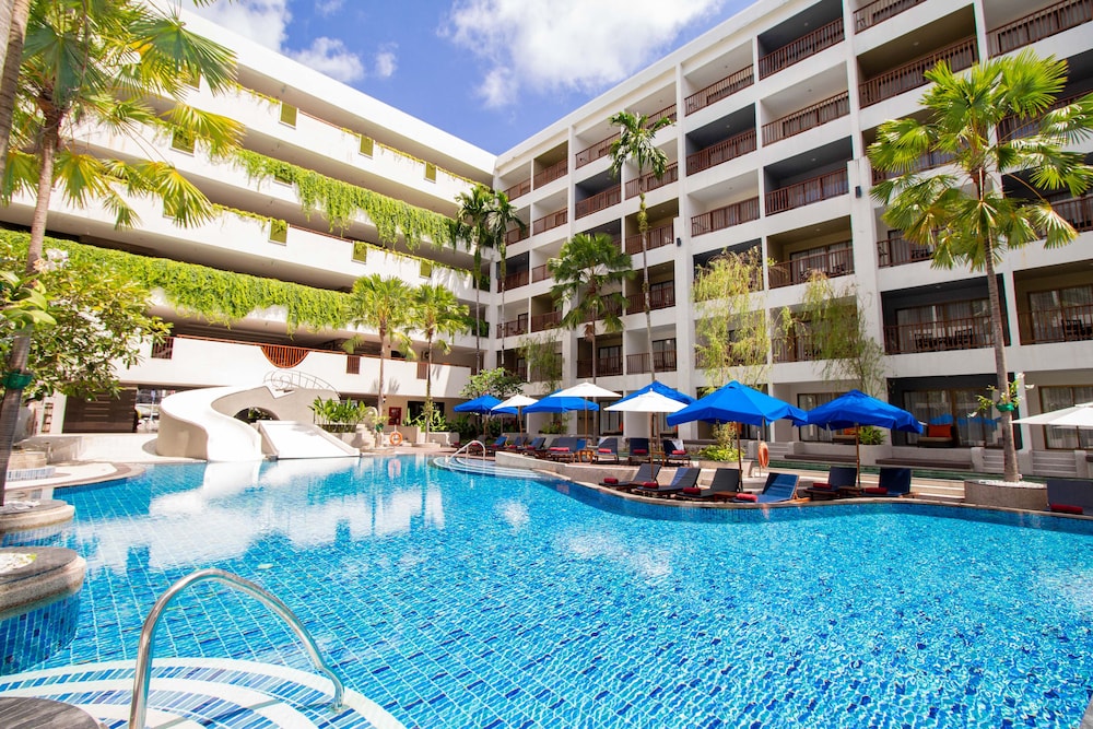 Deevana Plaza Phuket — Swimming pool in Patong Beach, Phuket Province