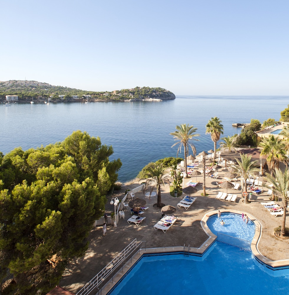 TRH Jardin Del Mar — Swimming pool in Santa Ponca, Balearic Islands