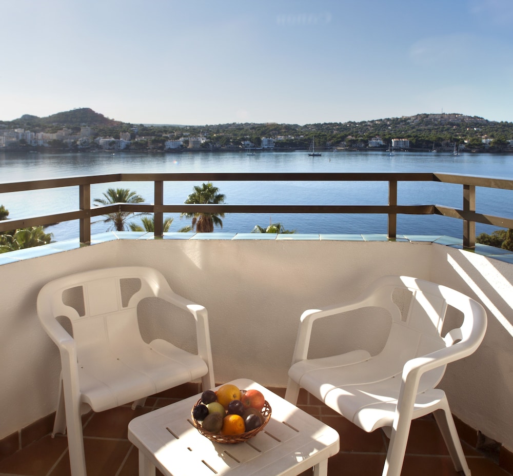 TRH Jardin Del Mar — Hotel rooms in Santa Ponca, Balearic Islands