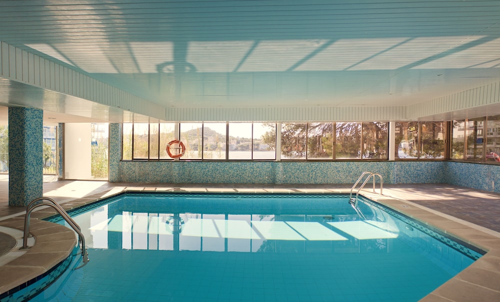 TRH Jardin Del Mar — Swimming pool in Santa Ponca, Balearic Islands