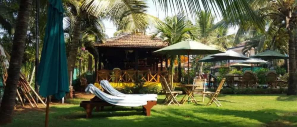 Santana Beach Resort — Restaurant & bars in Candolim, Goa
