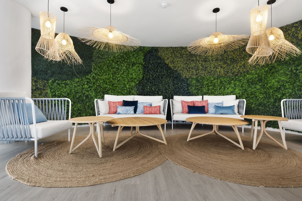 Palmanova Suites by TRH — Hotel rooms in Magaluf, Balearic Islands