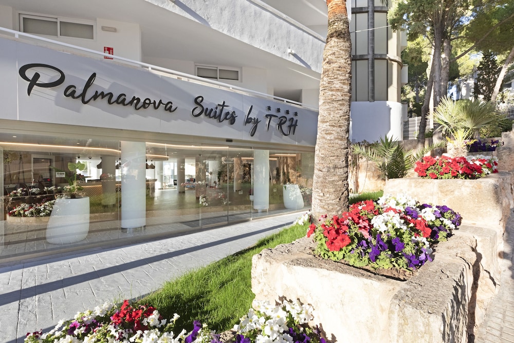 Palmanova Suites by TRH — Hotel building in Magaluf, Balearic Islands