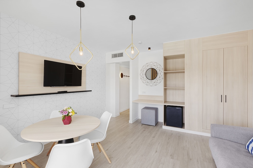 Palmanova Suites by TRH — Hotel rooms in Magaluf, Balearic Islands