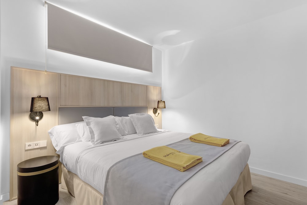 Palmanova Suites by TRH — Hotel rooms in Magaluf, Balearic Islands