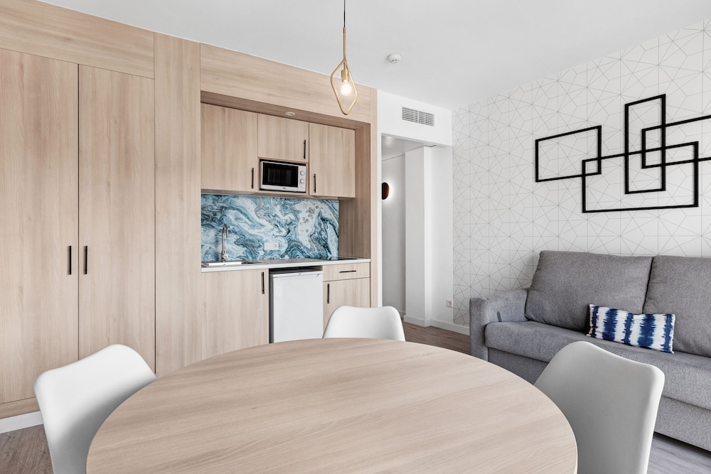 Palmanova Suites by TRH — Hotel rooms in Magaluf, Balearic Islands