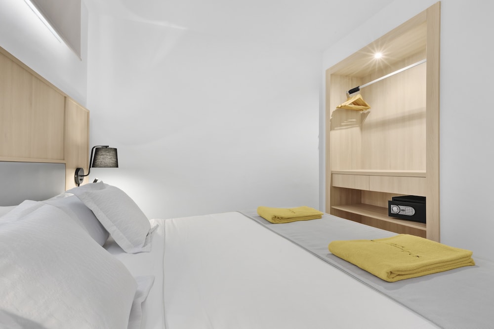Palmanova Suites by TRH — Hotel rooms in Magaluf, Balearic Islands