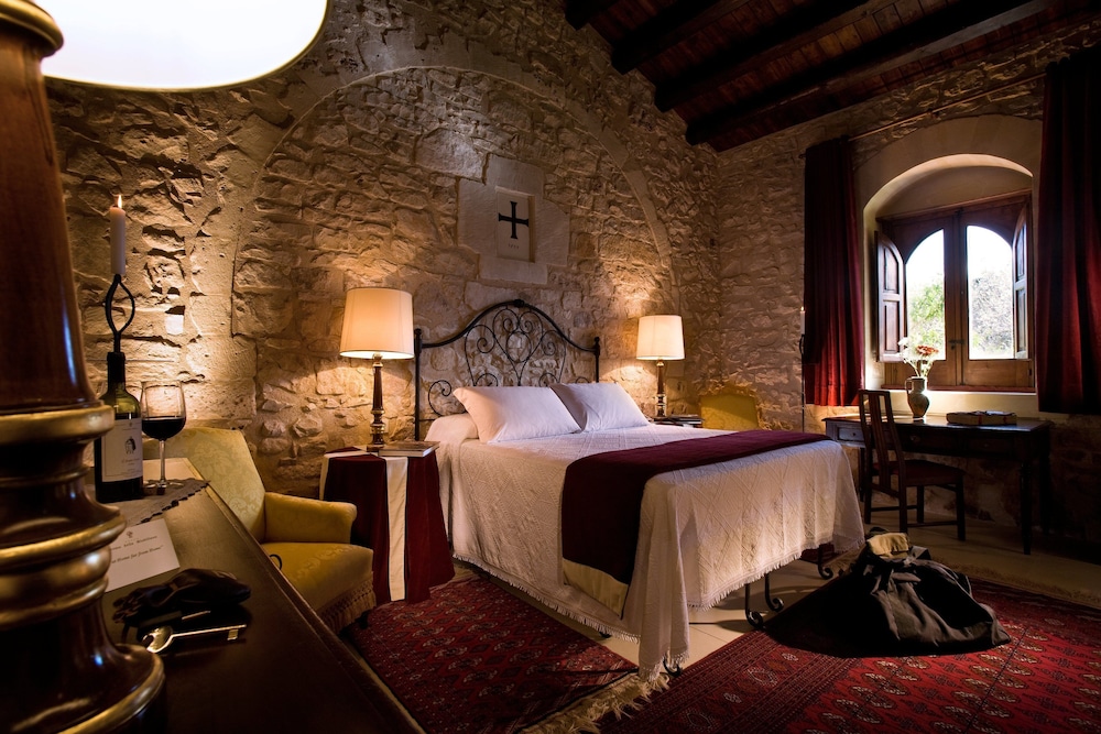 Hotel Eremo della Giubiliana — Hotel rooms in Ragusa, Sicily