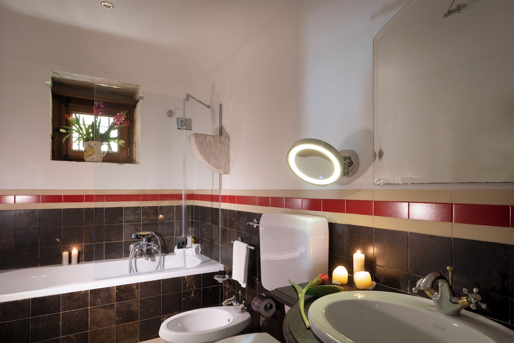 Hotel Eremo della Giubiliana — Hotel rooms in Ragusa, Sicily