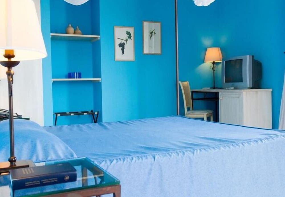 Hotel Etna — Rooms in Giarre, Sicily