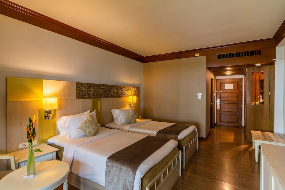Best Western Premier Bangtao Beach Resort & Spa — Hotel rooms in Bang Tao Beach, Phuket Province